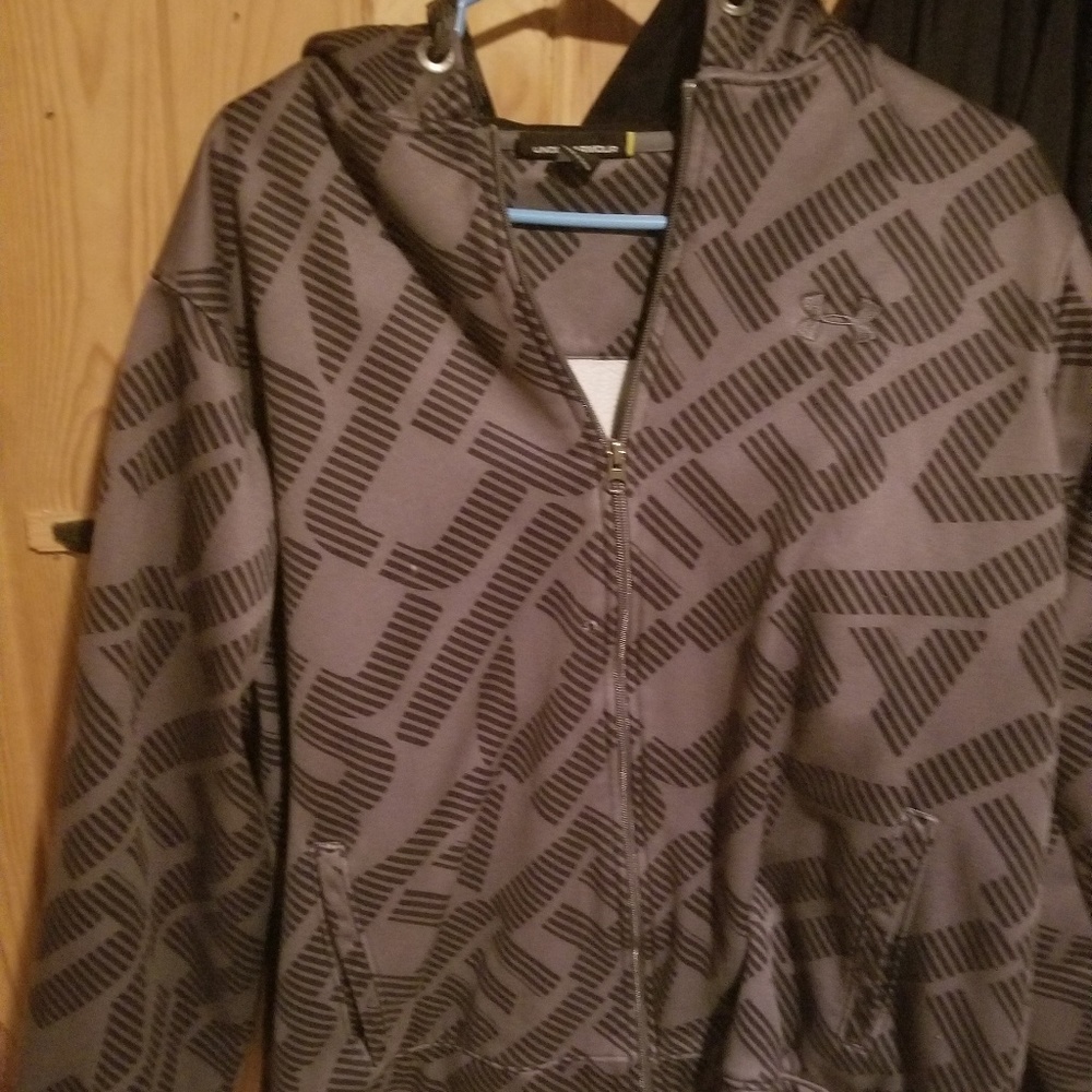 Means under armour hoodie